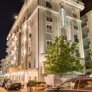 vizitați hotelul
