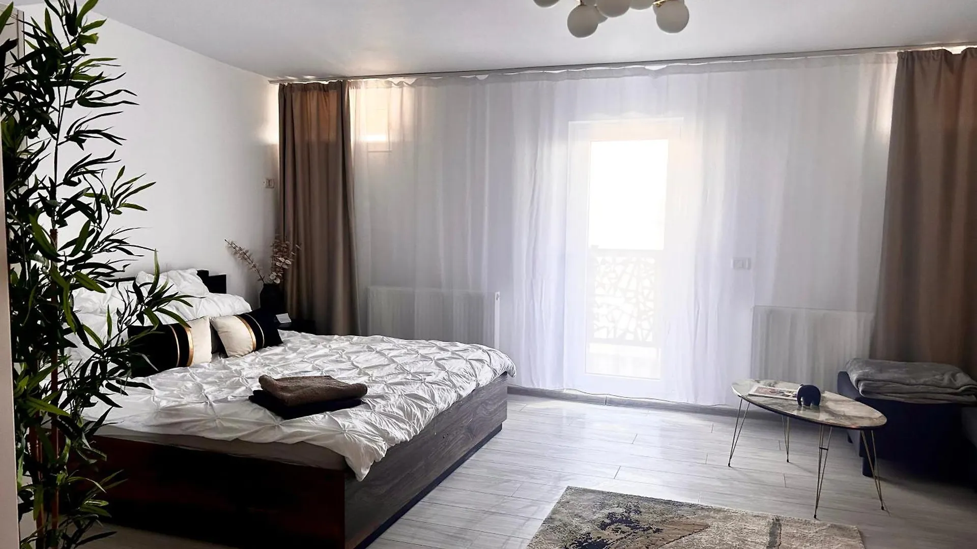 Brand New Apartment With Self Check In - Spital Fundeni -Dragonul Rosu Bucharest Romania